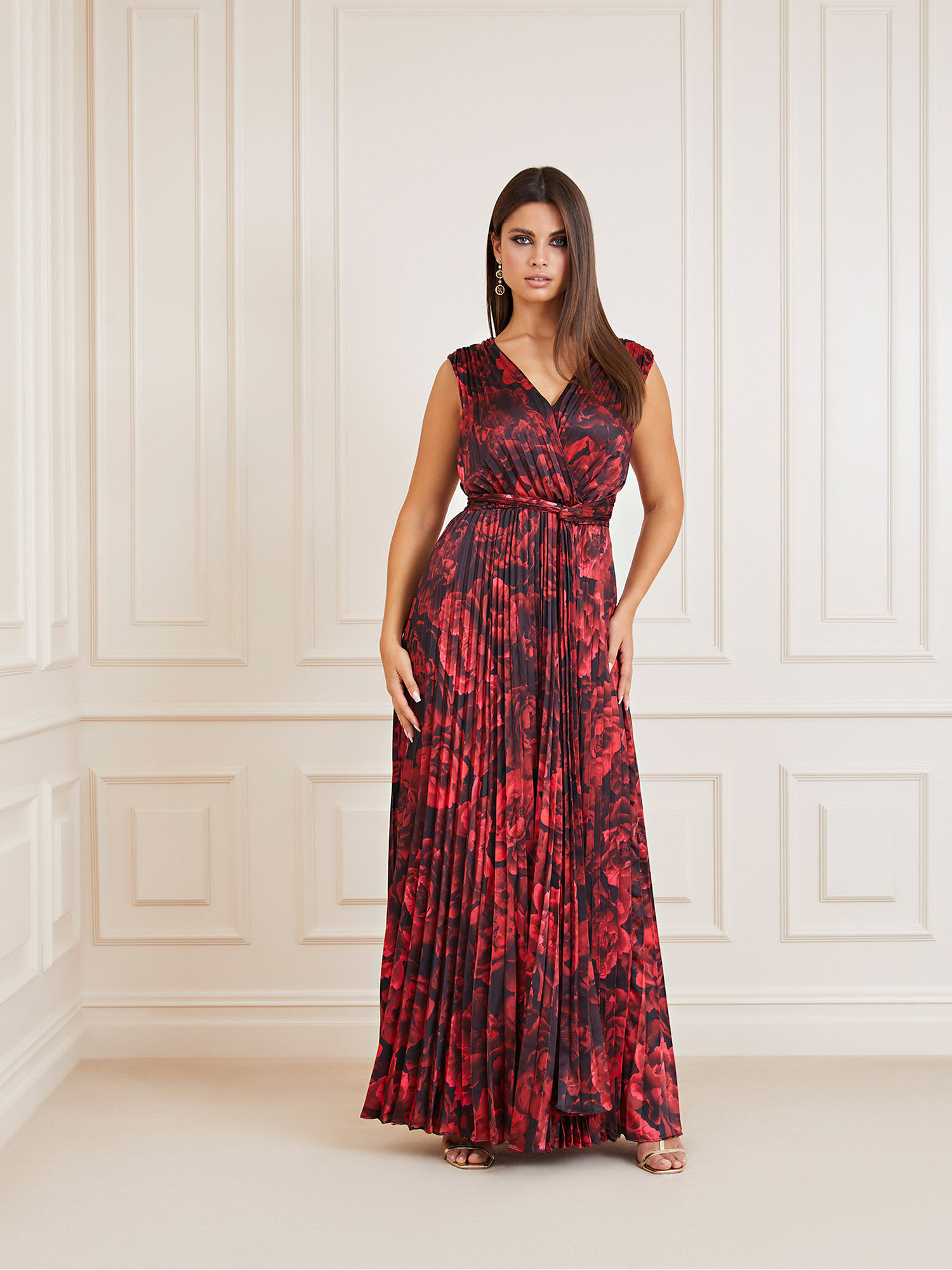 Guess gowns top
