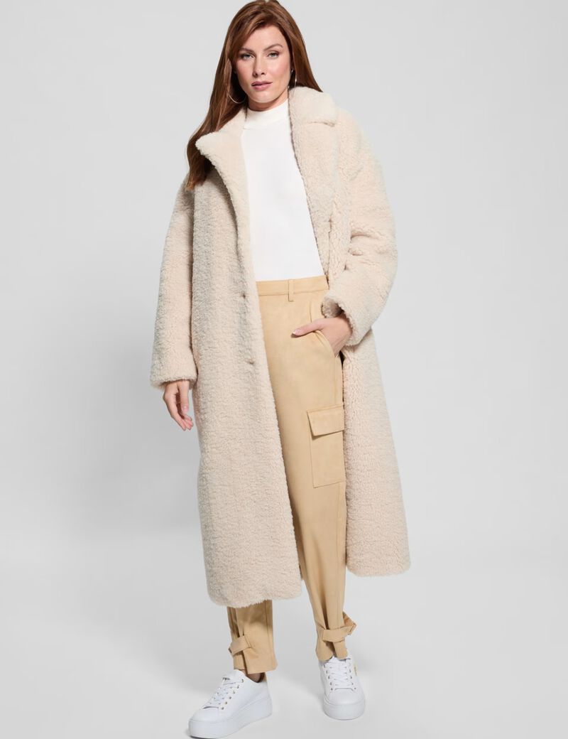 معطف من الفرو الصناعي