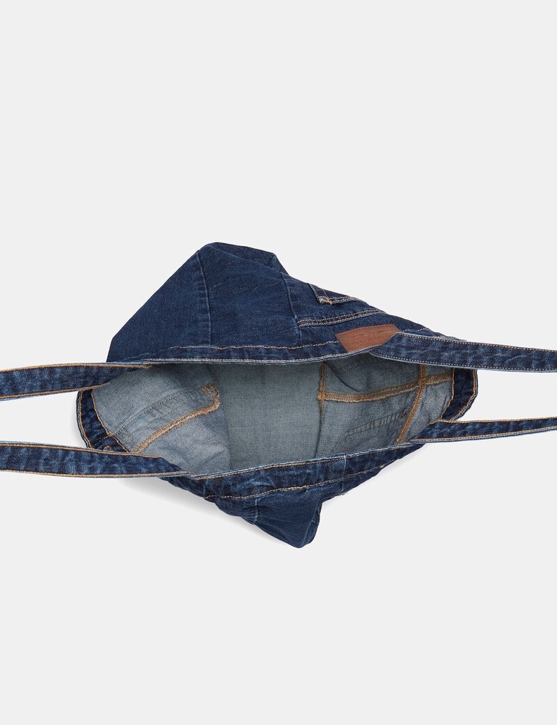 حقيبة من قماش الدنيم