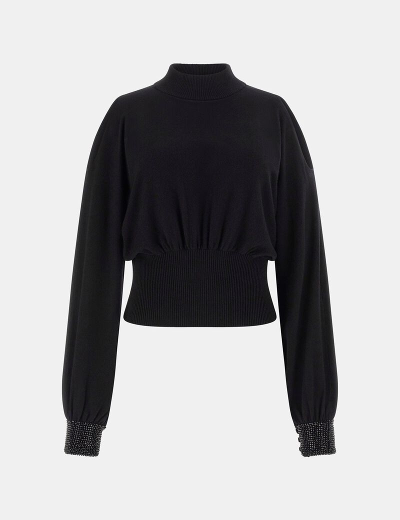 سترة بأكمام مرصعة بأحجار الراين