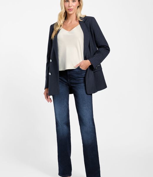 بليزر مزدوج الصدر مخطط