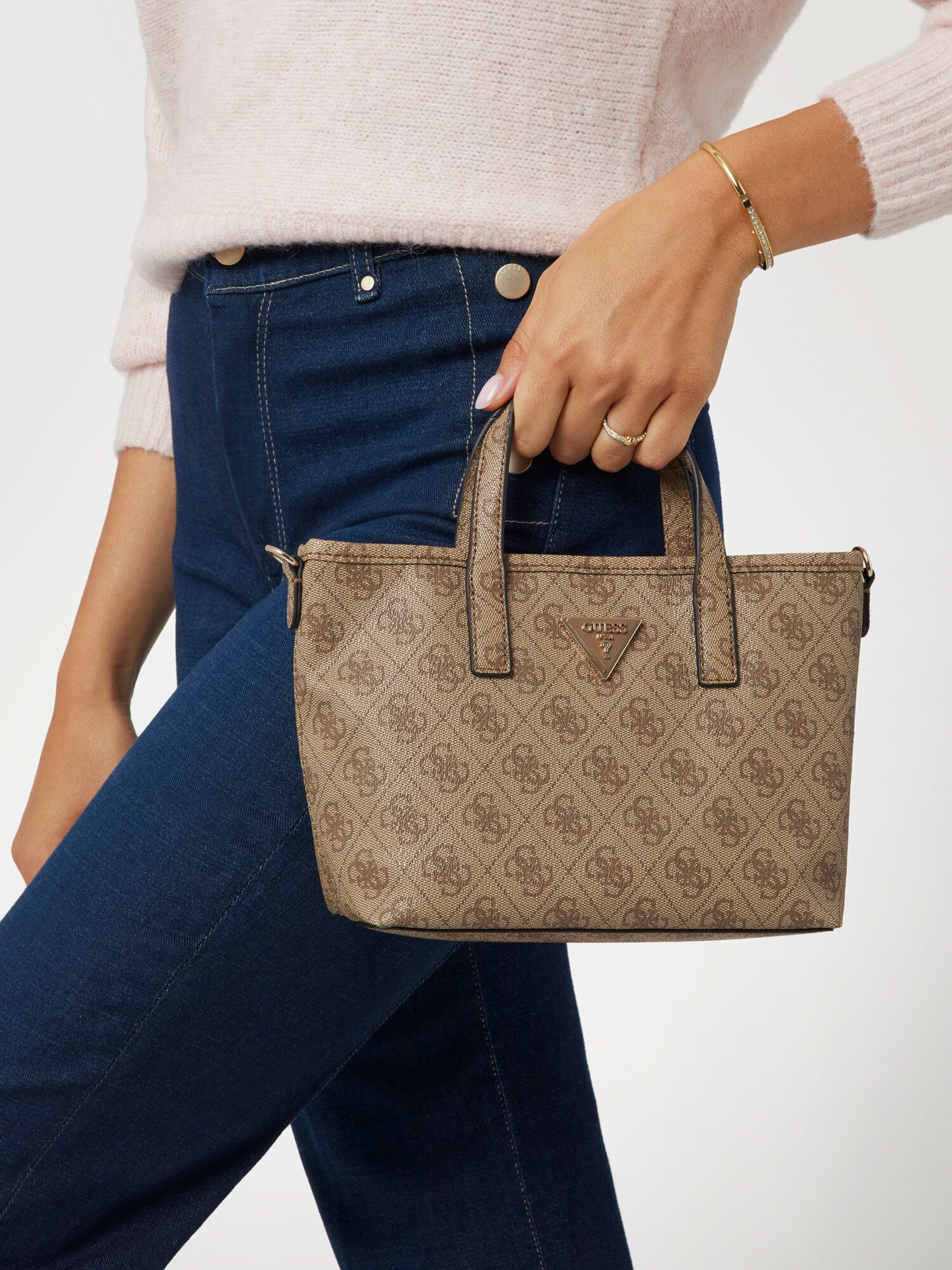 Guess girls bag discount