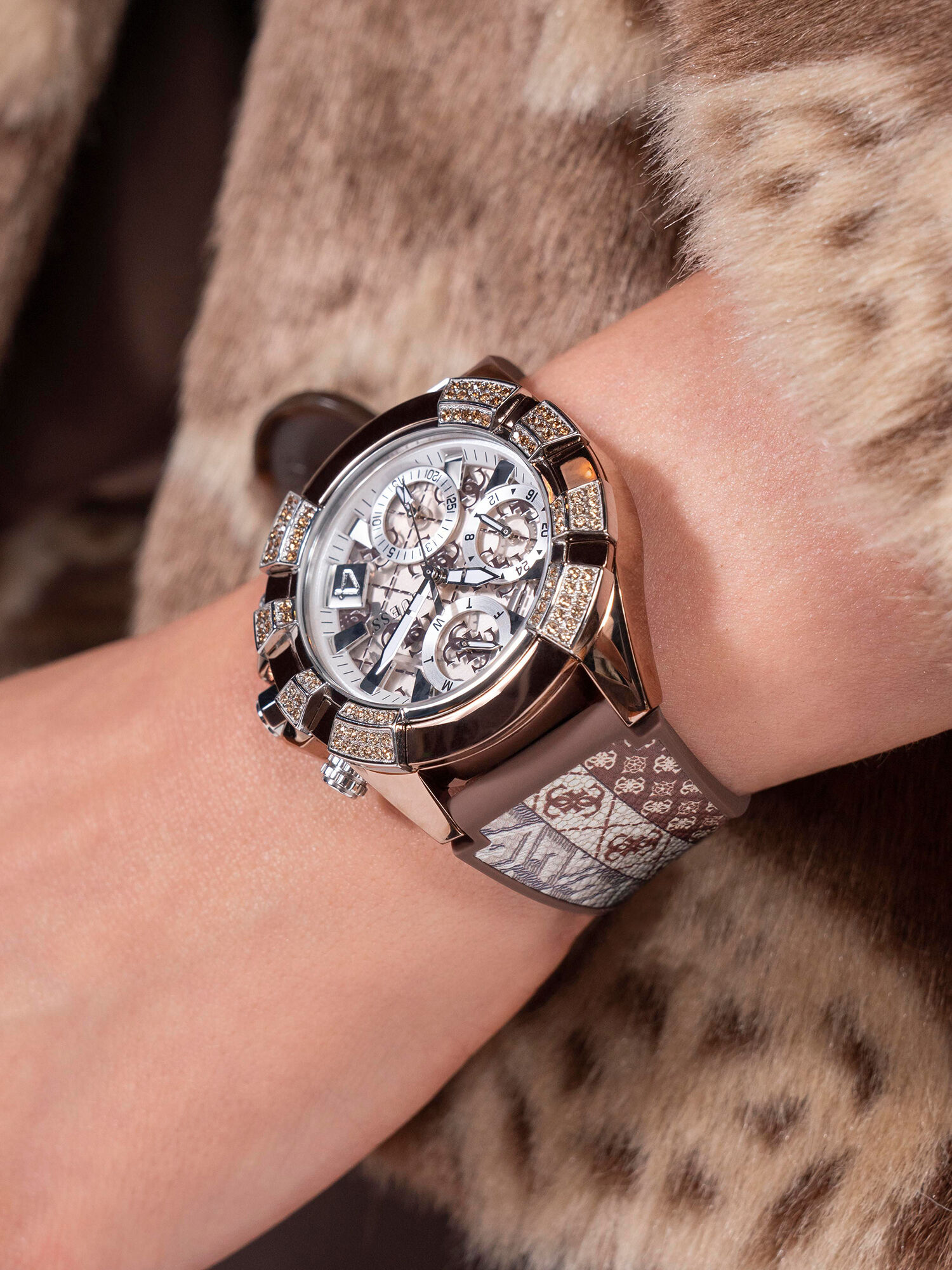 Guess lady frontier watch top
