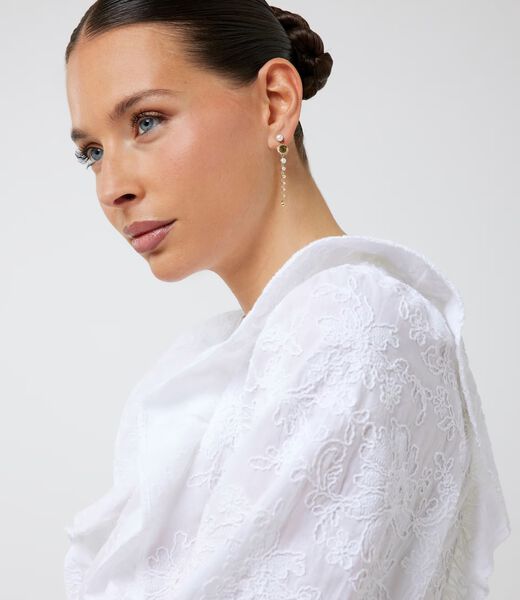 Tiny Pearly earrings