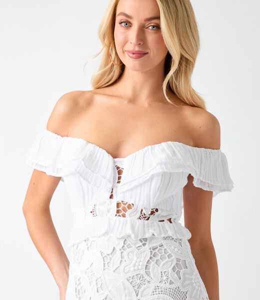 Off shoulder lace dress