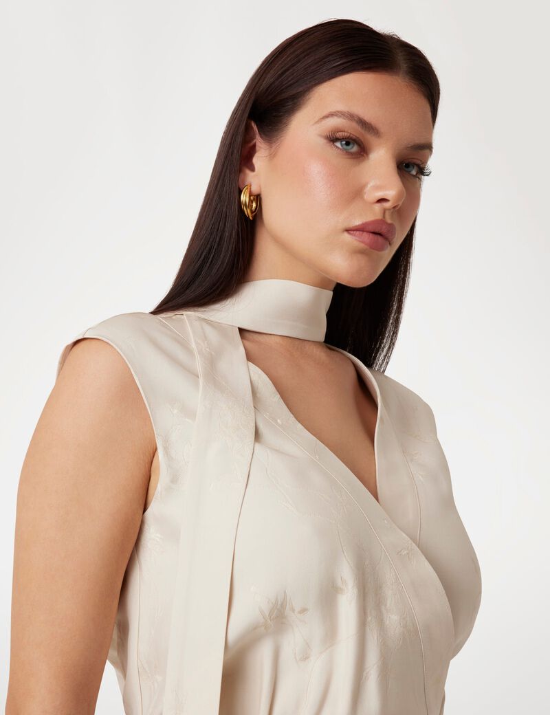 فستان مارسيانو متوسط ​​الطول من قماش الجاكار