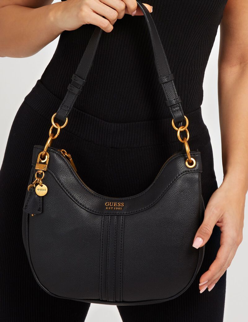 كاسينتا هوبو