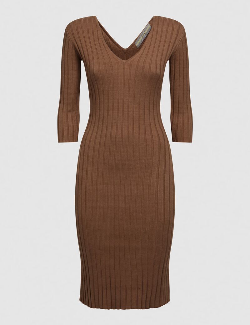 Close-Fitting Knit Dress