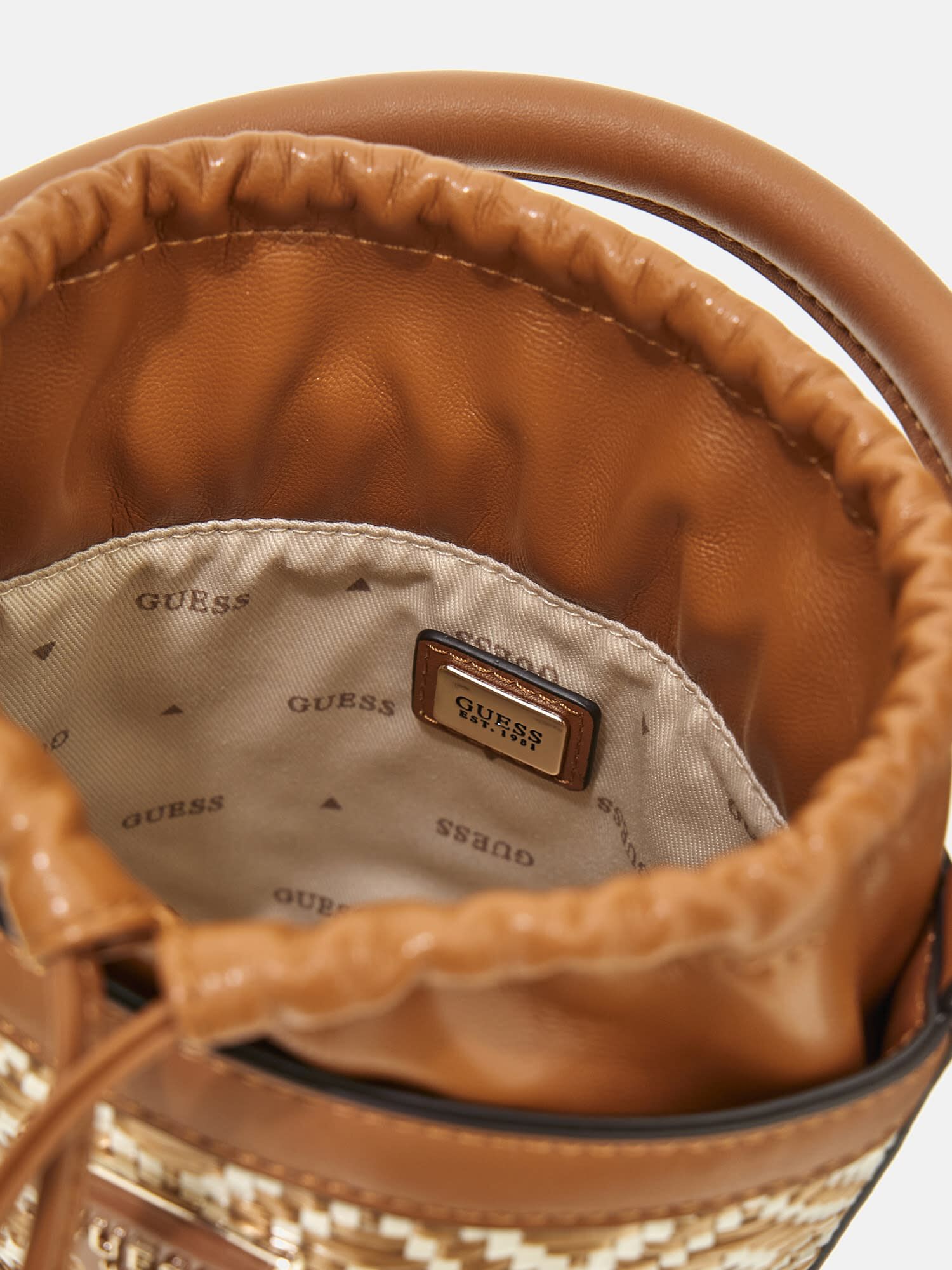 Guess bucket handbags 2025