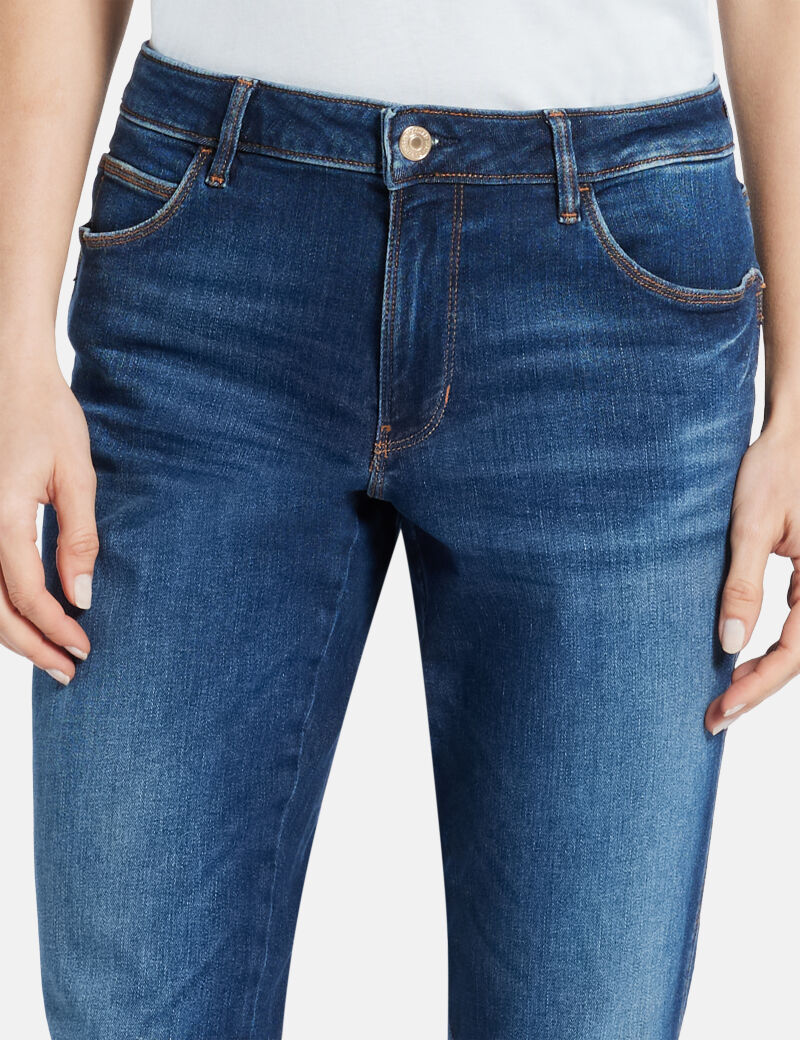 بنطال جينز ضيق Curve X