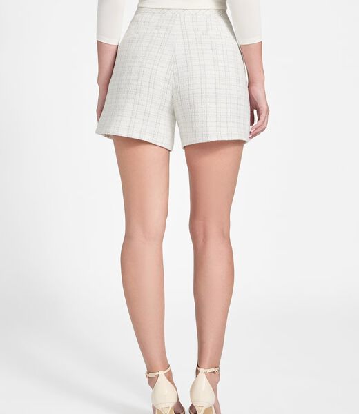 شورت من قماش التويد البوكليه