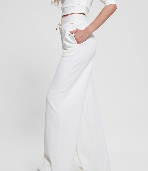 بنطال مستقيم بشعار الفاوانيا