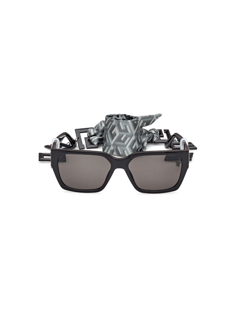 Square plastic sunglasses