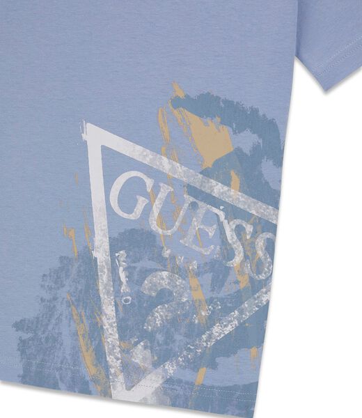 Front logo t-shirt