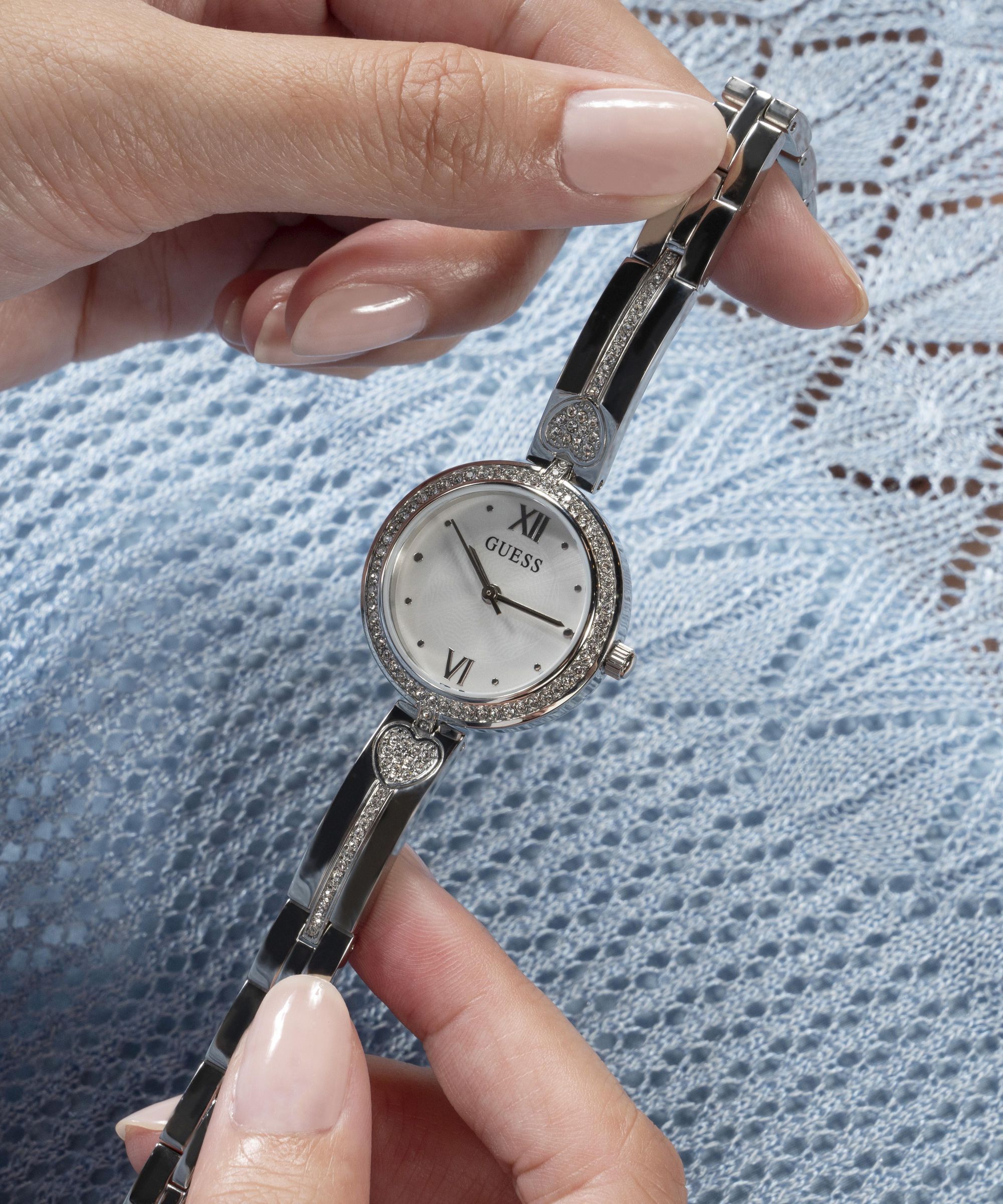 Crystal analogue watch