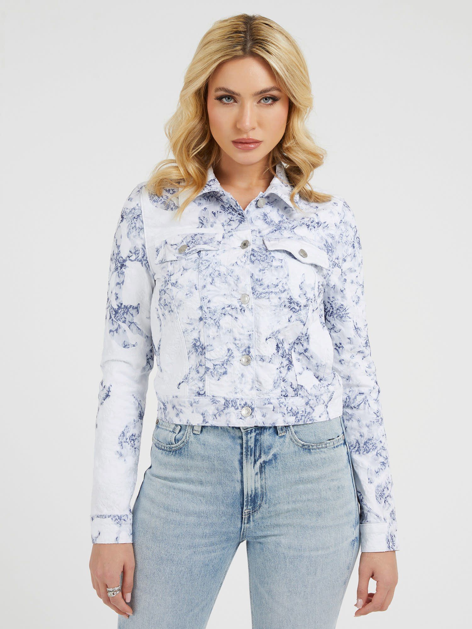 Shop GUESS Online Cropped floral jacket