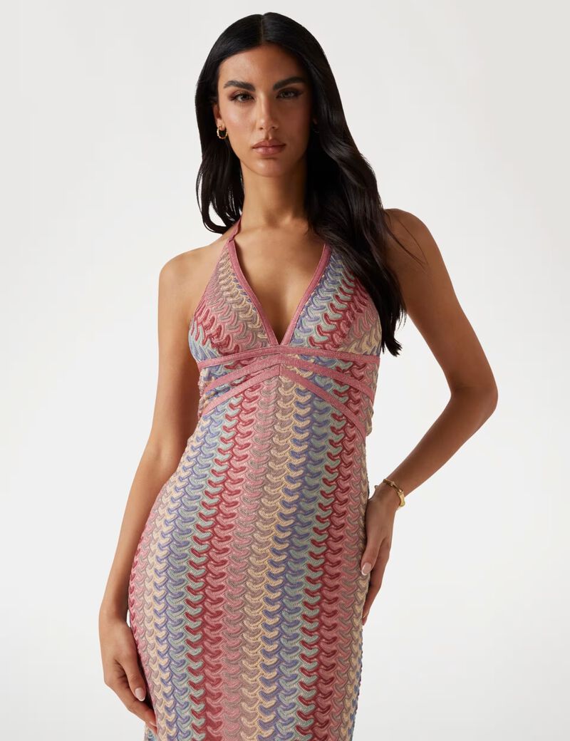 فستان طويل محبوك