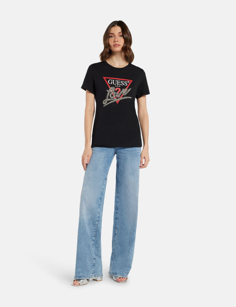 تي شيرت مثلث الحب