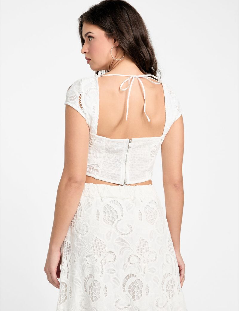 كورسيه مطرز