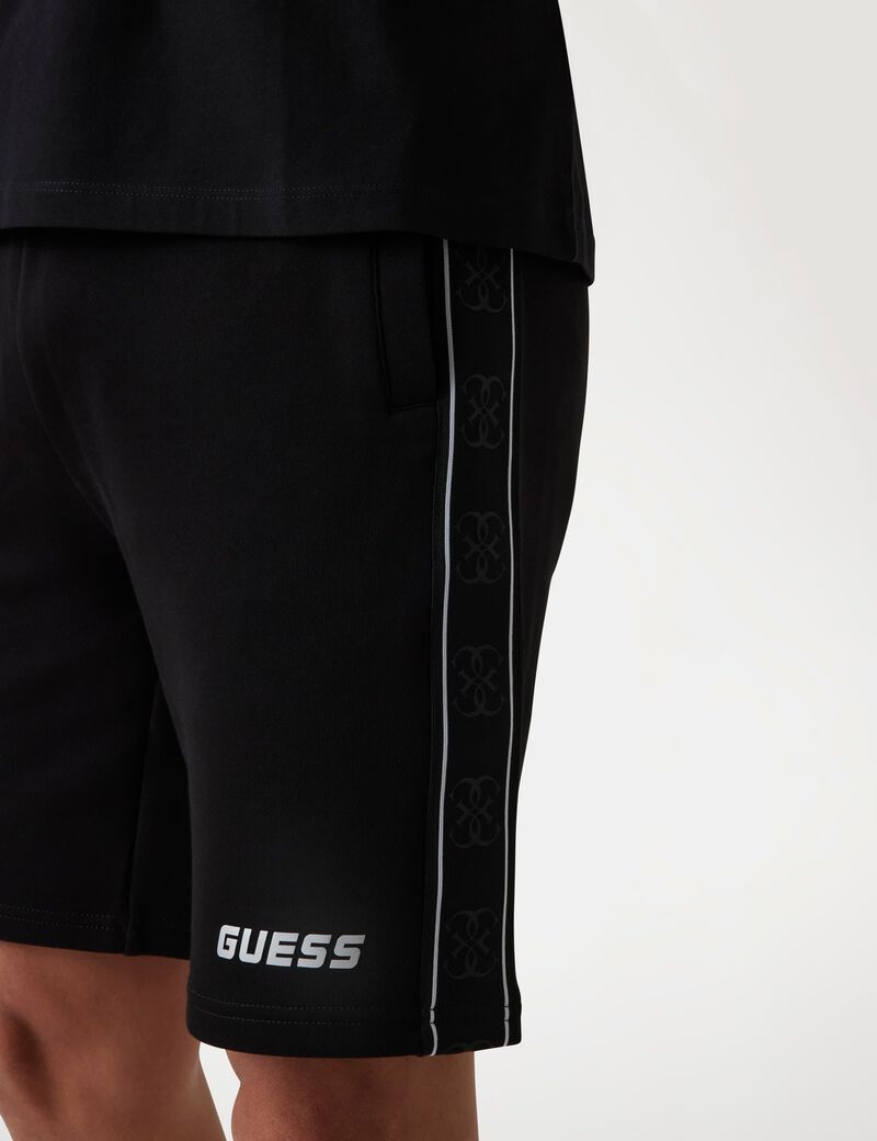 Side logo shorts