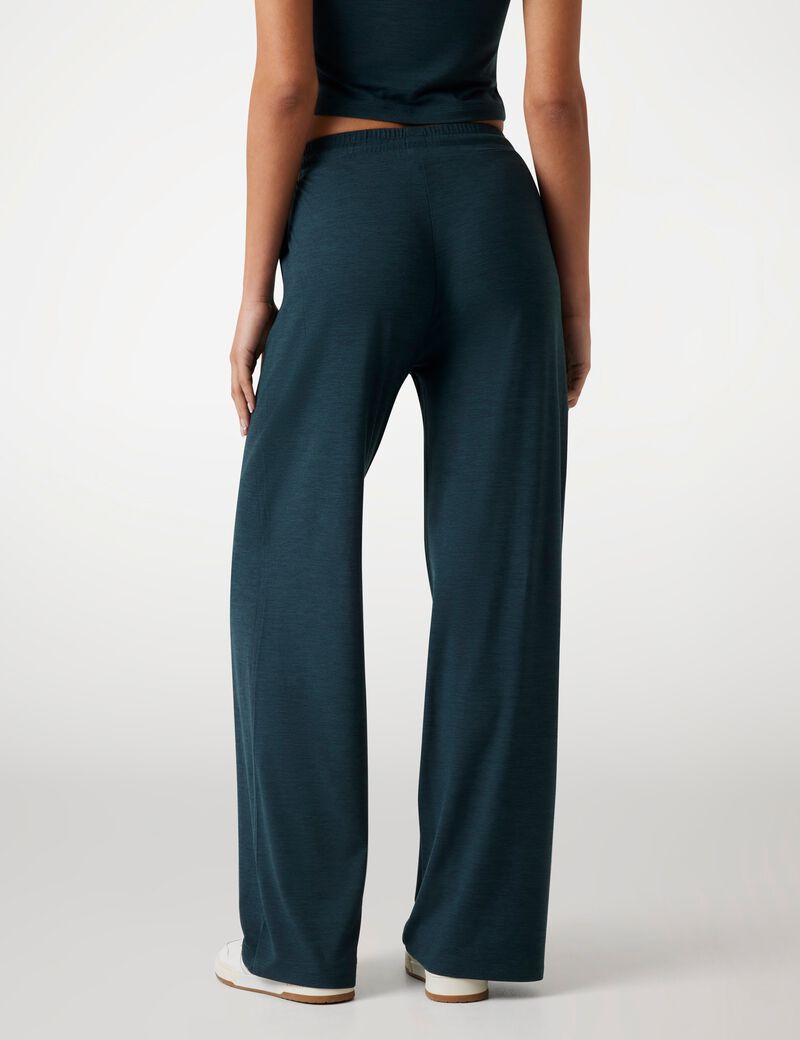 Wide-leg sweatpants
