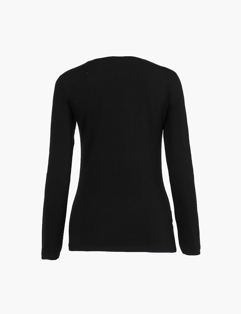 تي شيرت بأكمام طويلة وياقة دائرية