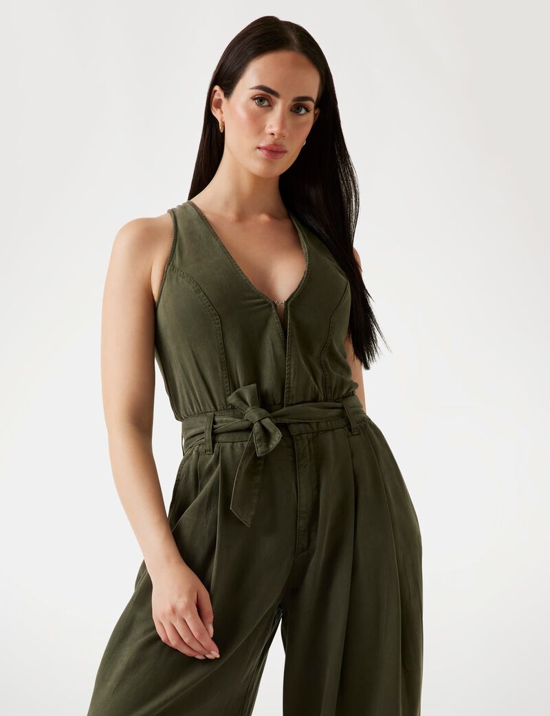 جمبسوت من قماش التويل