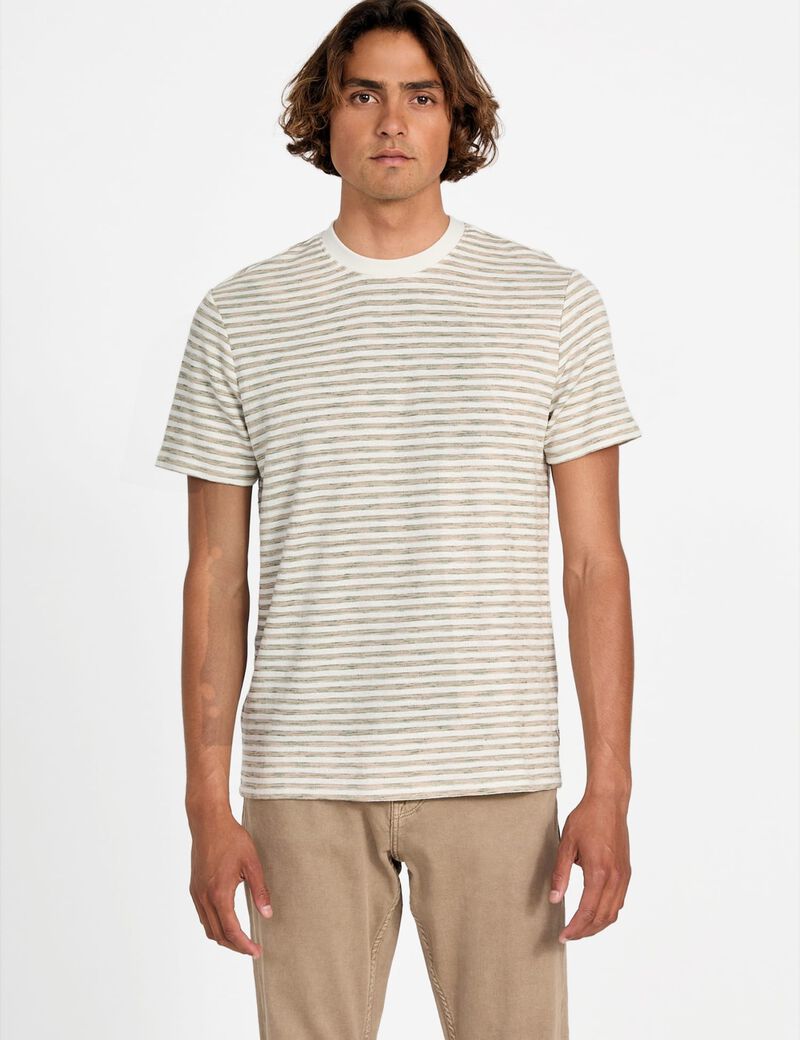 بلوزة محبوكة مخططة